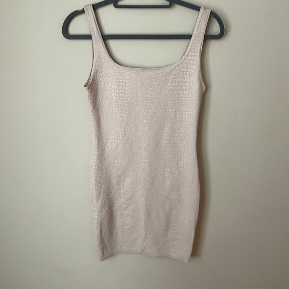 PrettyLittleThing Nude Ivory Bodycon Mini Sleeveless Shimmer Dress Womens Size 6 - Picture 5 of 6